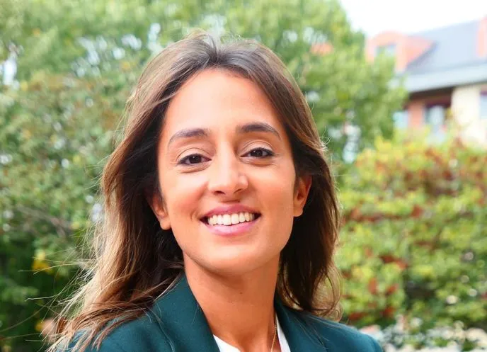 Nehla Krir